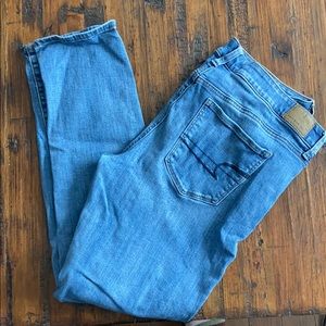 American Eagle Light wash skinny jeans